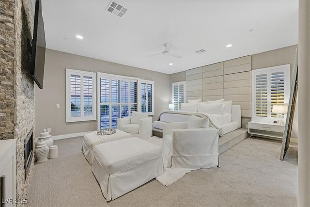 2 Olympia Outlook Drive, Las Vegas, NV 89141