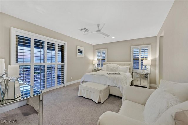 2 Olympia Outlook Drive, Las Vegas, NV 89141