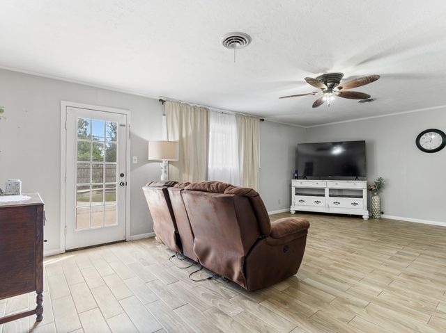 3940 Wickersham Street, Bay City, TX 77414