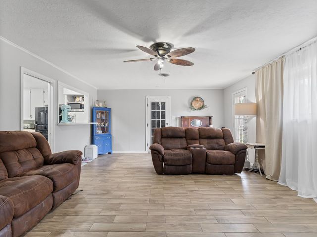 3940 Wickersham Street, Bay City, TX 77414