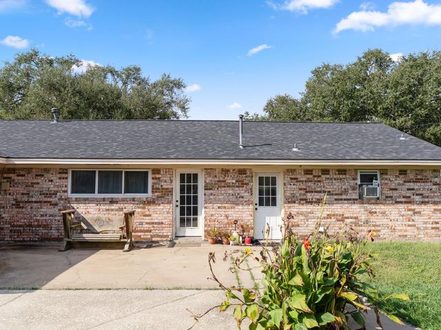 3940 Wickersham Street, Bay City, TX 77414