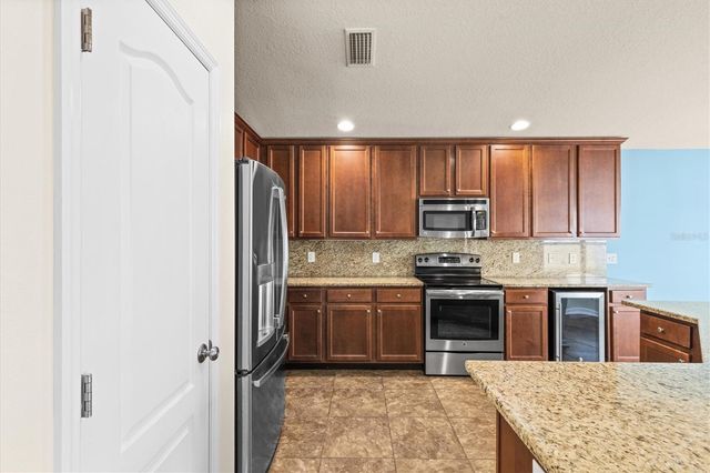 6539 BOULDER RUN LOOP, Wesley Chapel, FL 33545