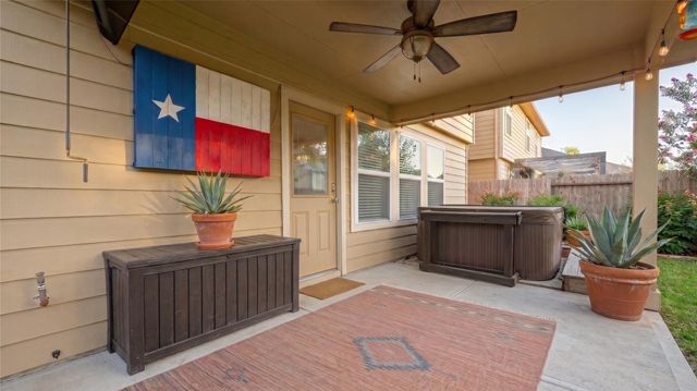 9940 Swallow Drive, Conroe, TX 77385