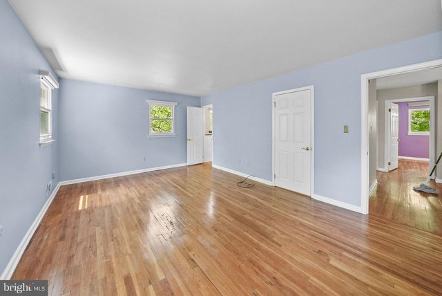9 CHERRY BROOK LN, Hightstown, NJ 08520