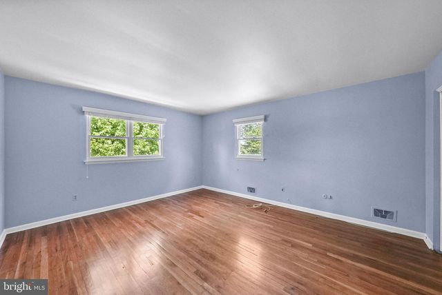 9 CHERRY BROOK LN, Hightstown, NJ 08520