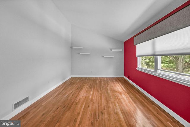 9 CHERRY BROOK LN, Hightstown, NJ 08520