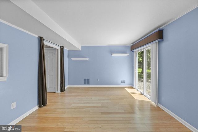 9 CHERRY BROOK LN, Hightstown, NJ 08520