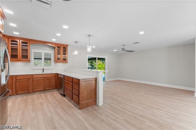 54 Liberty LN, Naples, FL 34112