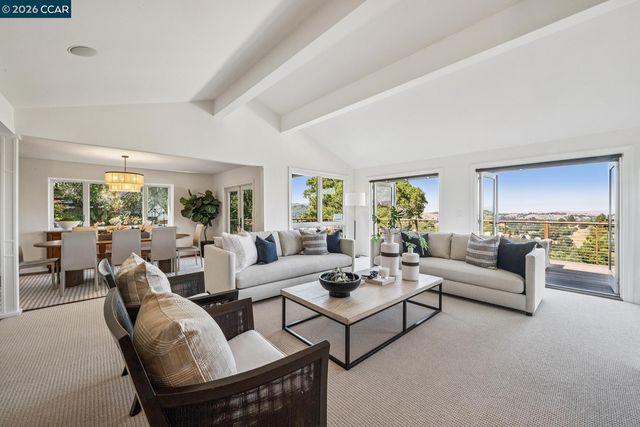 665 Sky Hy Cir, Lafayette, CA 94549