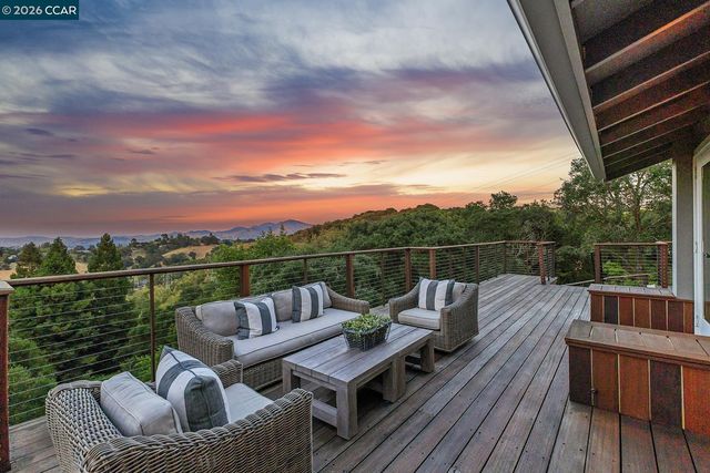 665 Sky Hy Cir, Lafayette, CA 94549