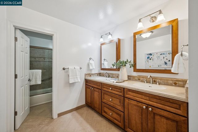 665 Sky Hy Cir, Lafayette, CA 94549
