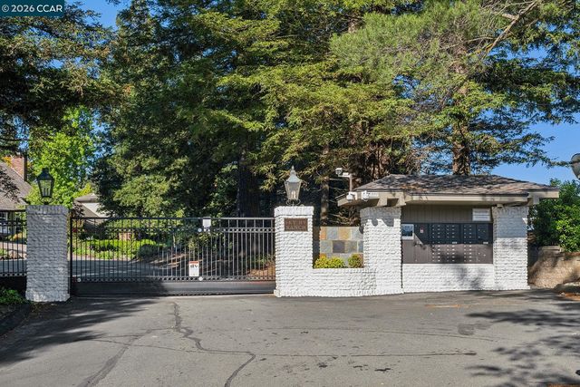 665 Sky Hy Cir, Lafayette, CA 94549