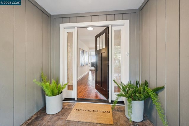 665 Sky Hy Cir, Lafayette, CA 94549