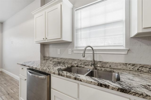 4104 Gordon Street, Greenville, TX 75401