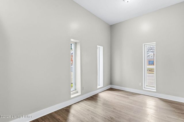 530 W Breckinridge St, Louisville, KY 40203