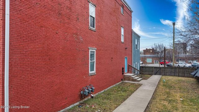 530 W Breckinridge St, Louisville, KY 40203