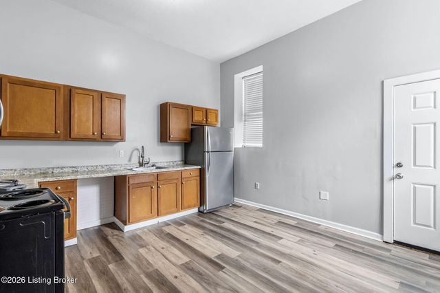 530 W Breckinridge St, Louisville, KY 40203