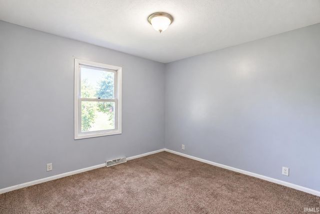 52960 Hastings Street, South Bend, IN 46637