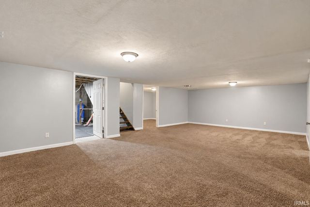 52960 Hastings Street, South Bend, IN 46637