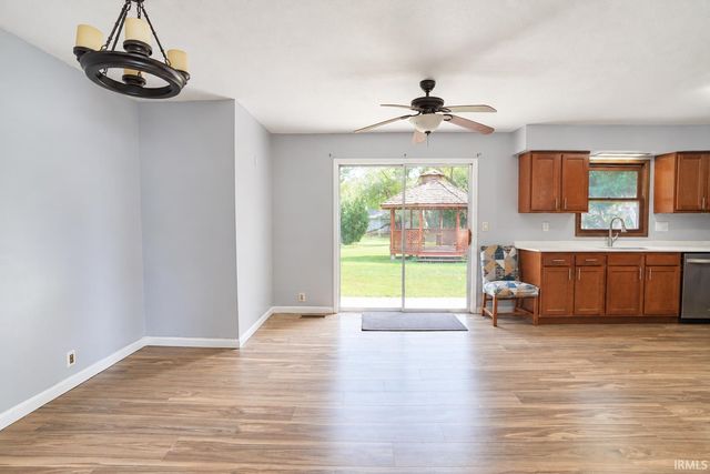 52960 Hastings Street, South Bend, IN 46637