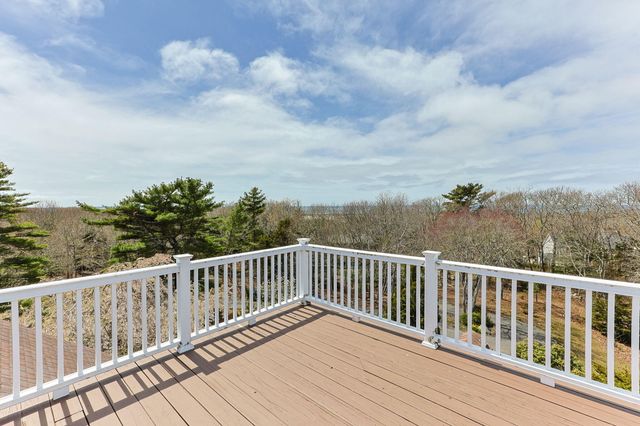 2 Hibbs Lane, West Falmouth, MA 02540