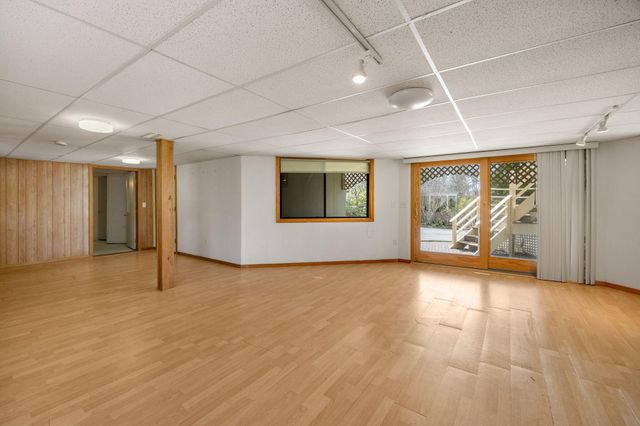 2 Hibbs Lane, West Falmouth, MA 02540