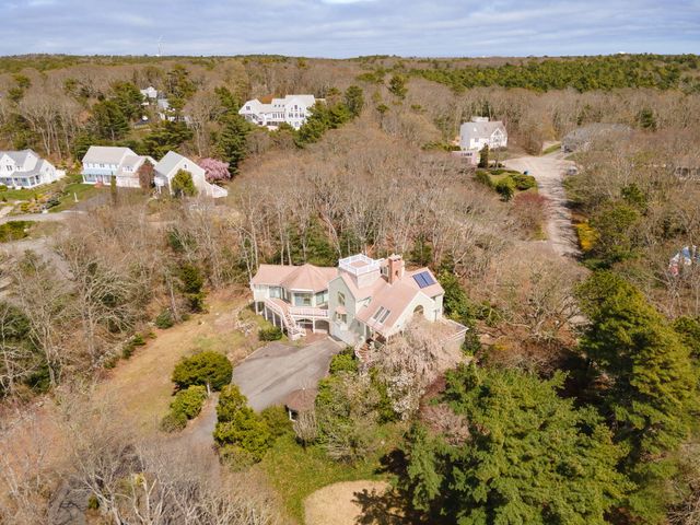 2 Hibbs Lane, West Falmouth, MA 02540