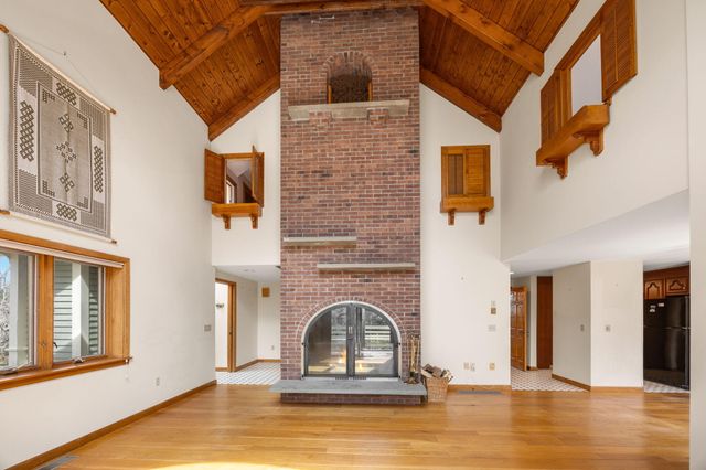 2 Hibbs Lane, West Falmouth, MA 02540