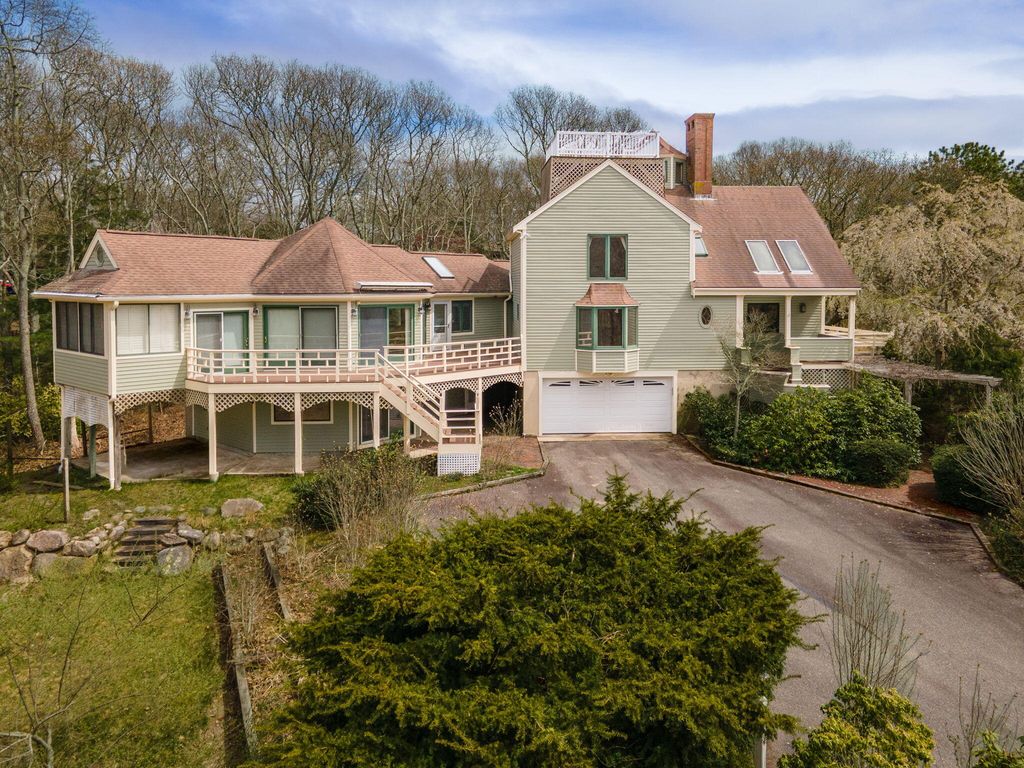 2 Hibbs Lane, West Falmouth, MA 02540