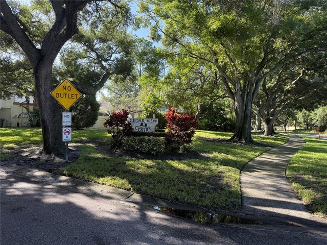 2641 CEDAR VIEW COURT, Clearwater, FL 33761