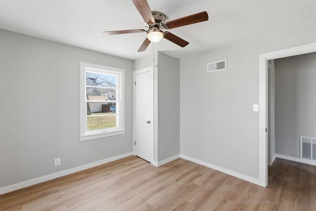 602 N Sheridan St, Wichita, KS 67203