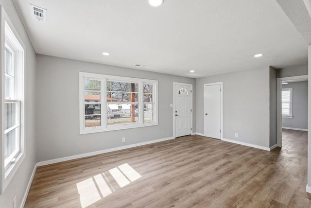 602 N Sheridan St, Wichita, KS 67203