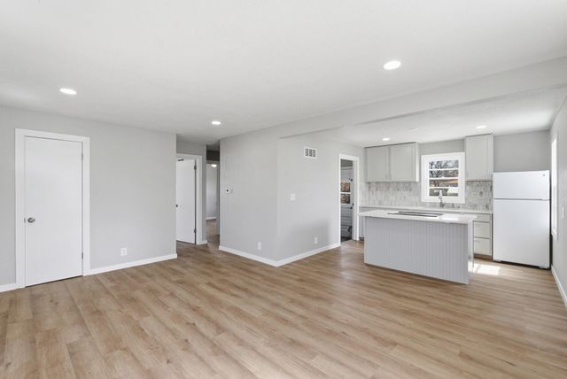 602 N Sheridan St, Wichita, KS 67203