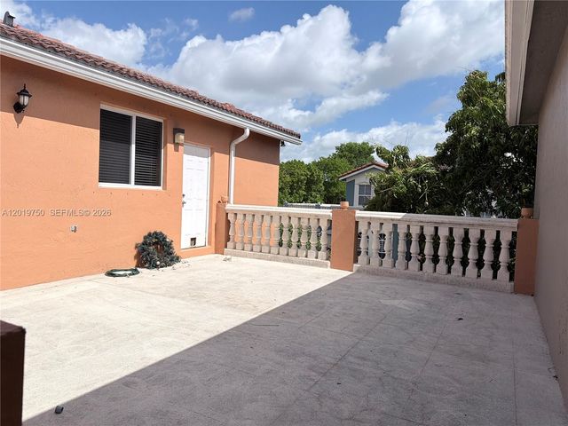 10824 NW 51st Ln, Doral, FL 33178