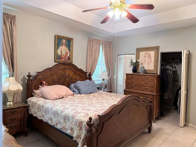 10824 NW 51st Ln, Doral, FL 33178