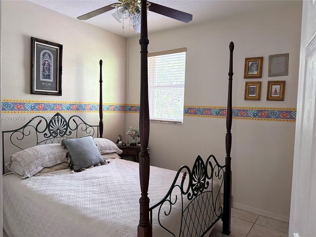 10824 NW 51st Ln, Doral, FL 33178