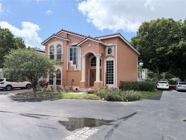 10824 NW 51st Ln, Doral, FL 33178