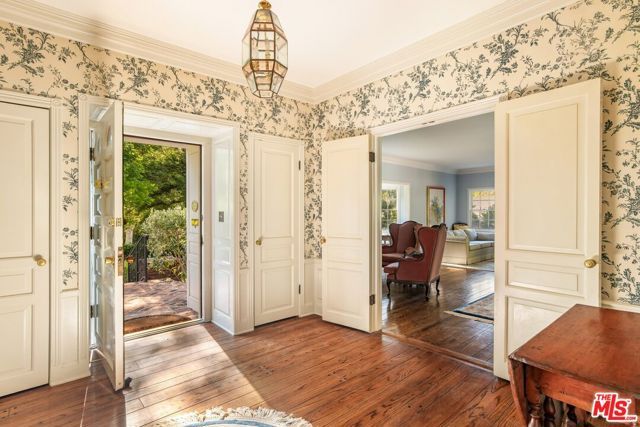 3734 Longridge Avenue, Sherman Oaks, CA 91423