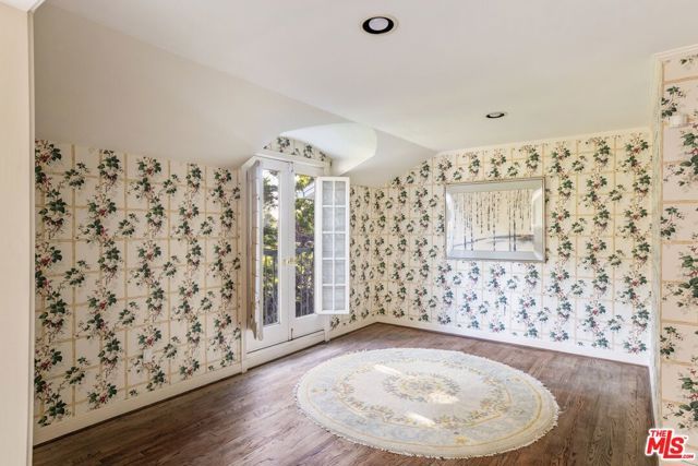 3734 Longridge Avenue, Sherman Oaks, CA 91423