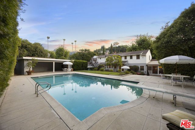 3734 Longridge Avenue, Sherman Oaks, CA 91423