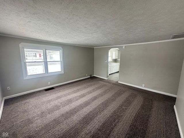 2415 E 9th Street, Anderson, IN 46012