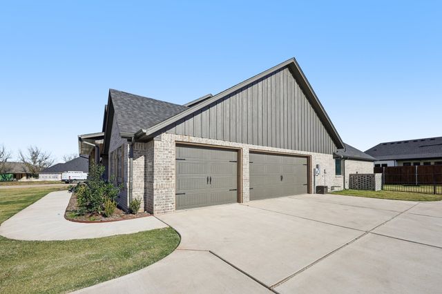 3108 Hazlewood Road, Granbury, TX 76049