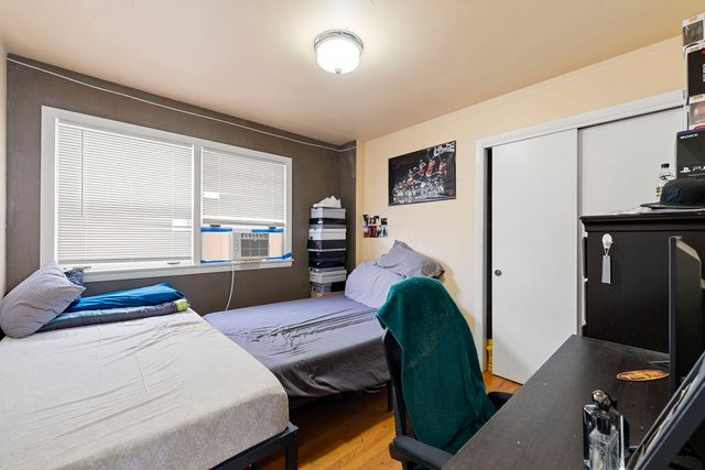 5706 N Saint Louis Avenue, Chicago, IL 60659