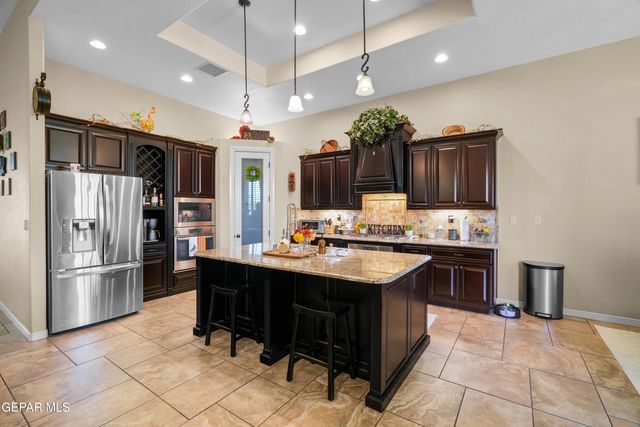 3821 TIERRA CHISUM Drive, El Paso, TX 79938
