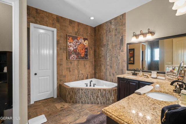 3821 TIERRA CHISUM Drive, El Paso, TX 79938