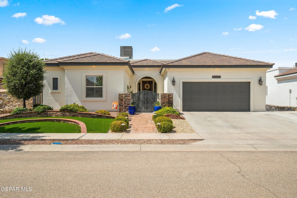3821 TIERRA CHISUM Drive, El Paso, TX 79938