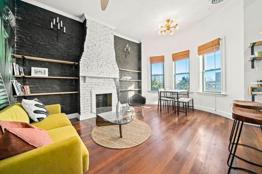 195 Cambridge St 3, Boston, MA 02134