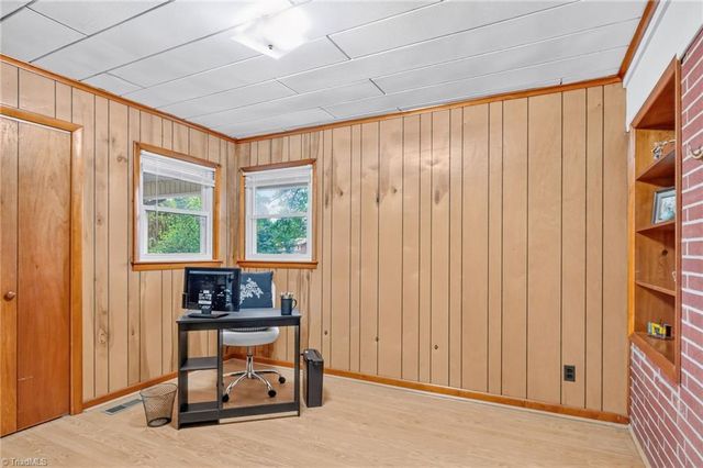 1401 Walnut Street, Reidsville, NC 27320