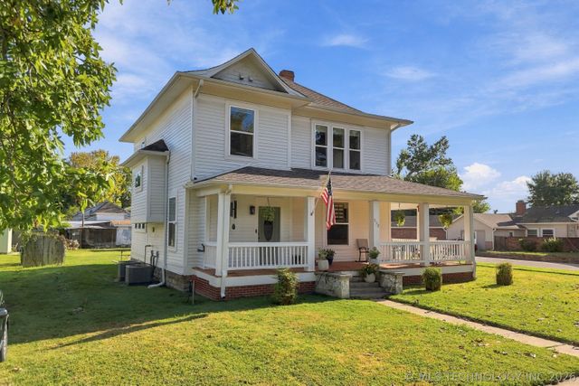 332 E 4th Street, Claremore, OK 74017