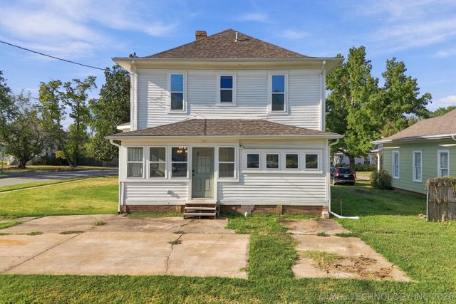 332 E 4th Street, Claremore, OK 74017